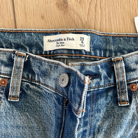 Abercrombie x Bre Sheppard Mom High Rise Jeans - Picture 7 of 8